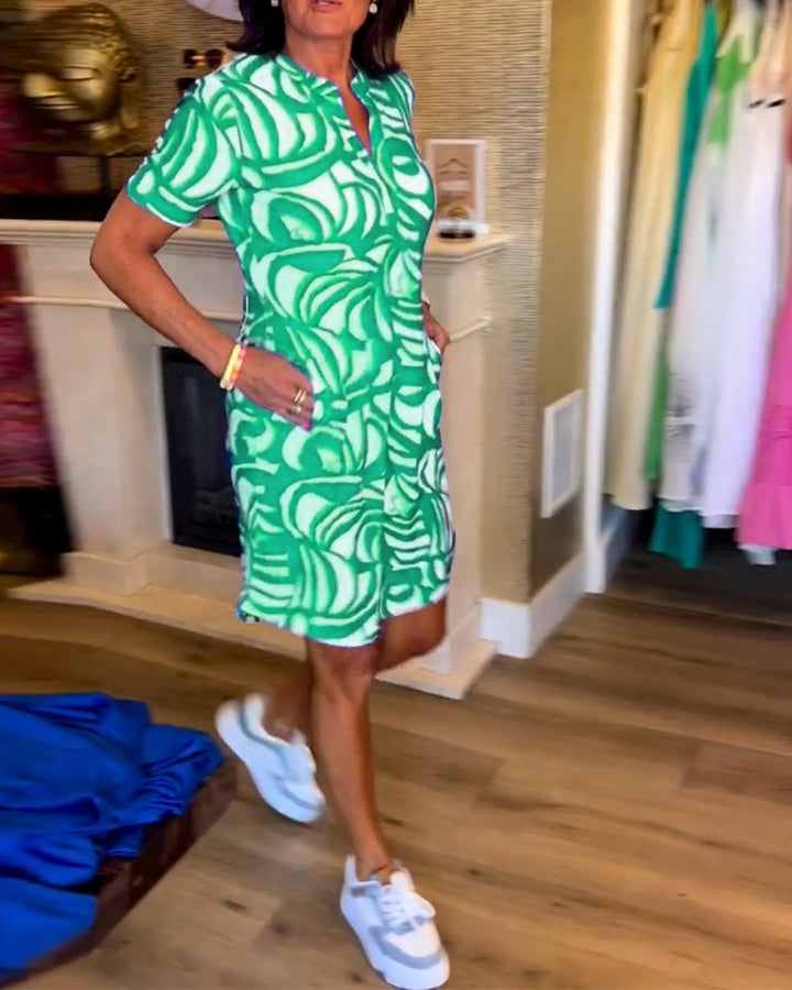Alyana | BEDRUCKTES KLEID MIT V-AUSSCHNITT