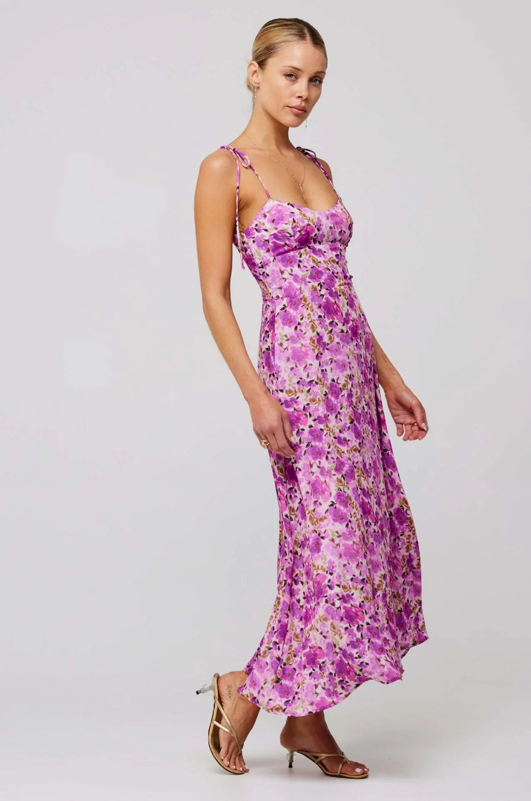Queeni | Maxikleid mit Ausschnitt
