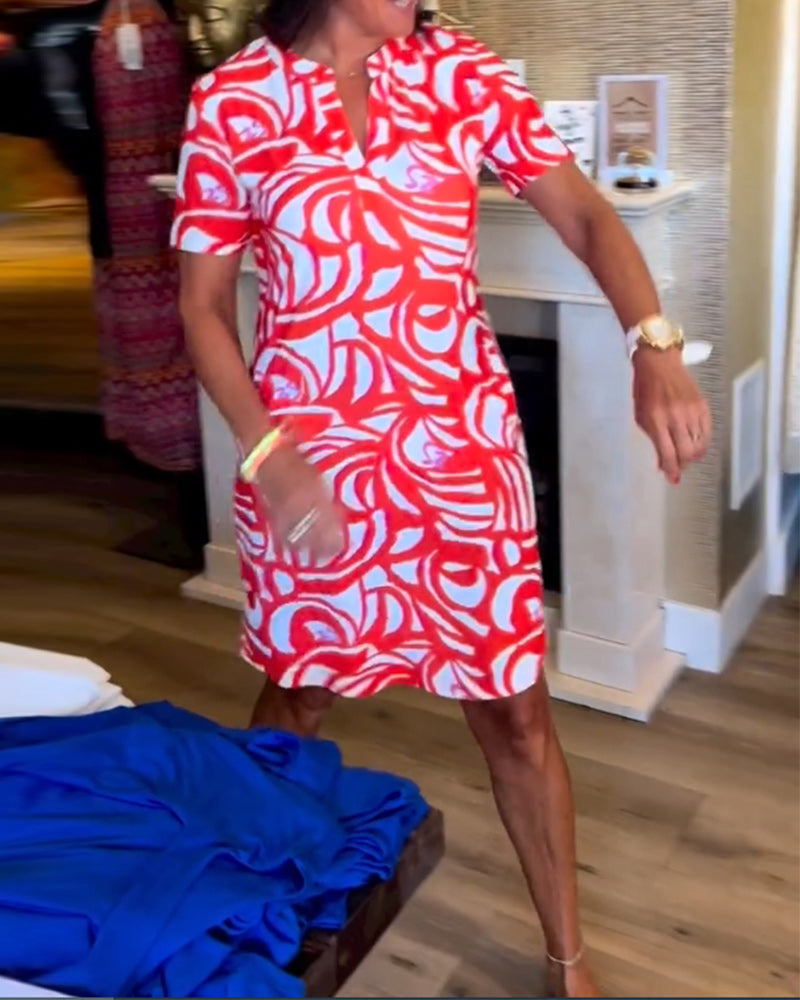 Alyana | BEDRUCKTES KLEID MIT V-AUSSCHNITT