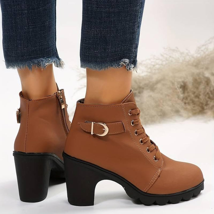Jamilla | Stiefel mit Reißverschluss und Absatz