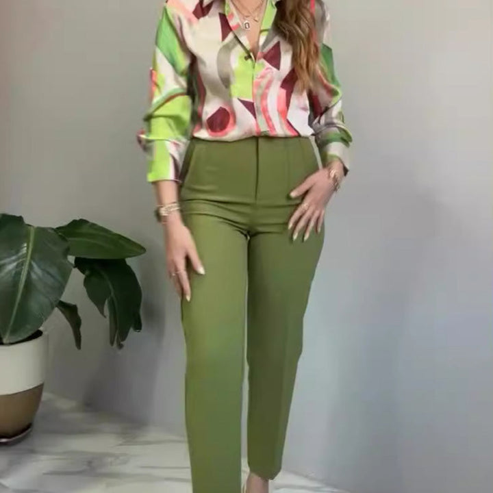 Almira 2-teiliges Set aus bedrucktem Hemd und Hose für Damen mit Knöpfen