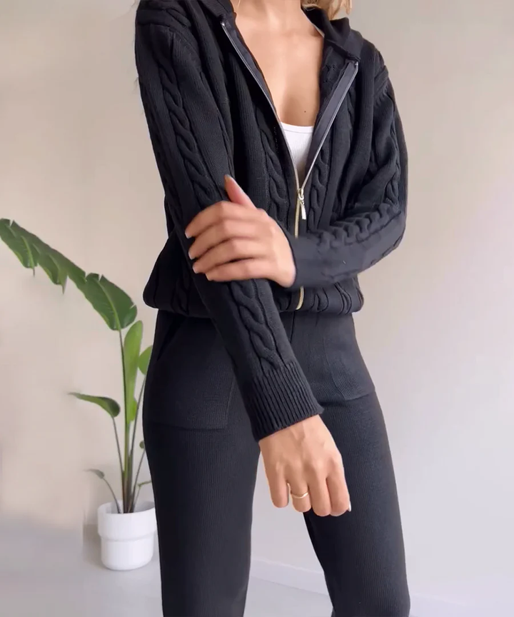 Liv Lässiges Jacquard-Strickpullover-Set